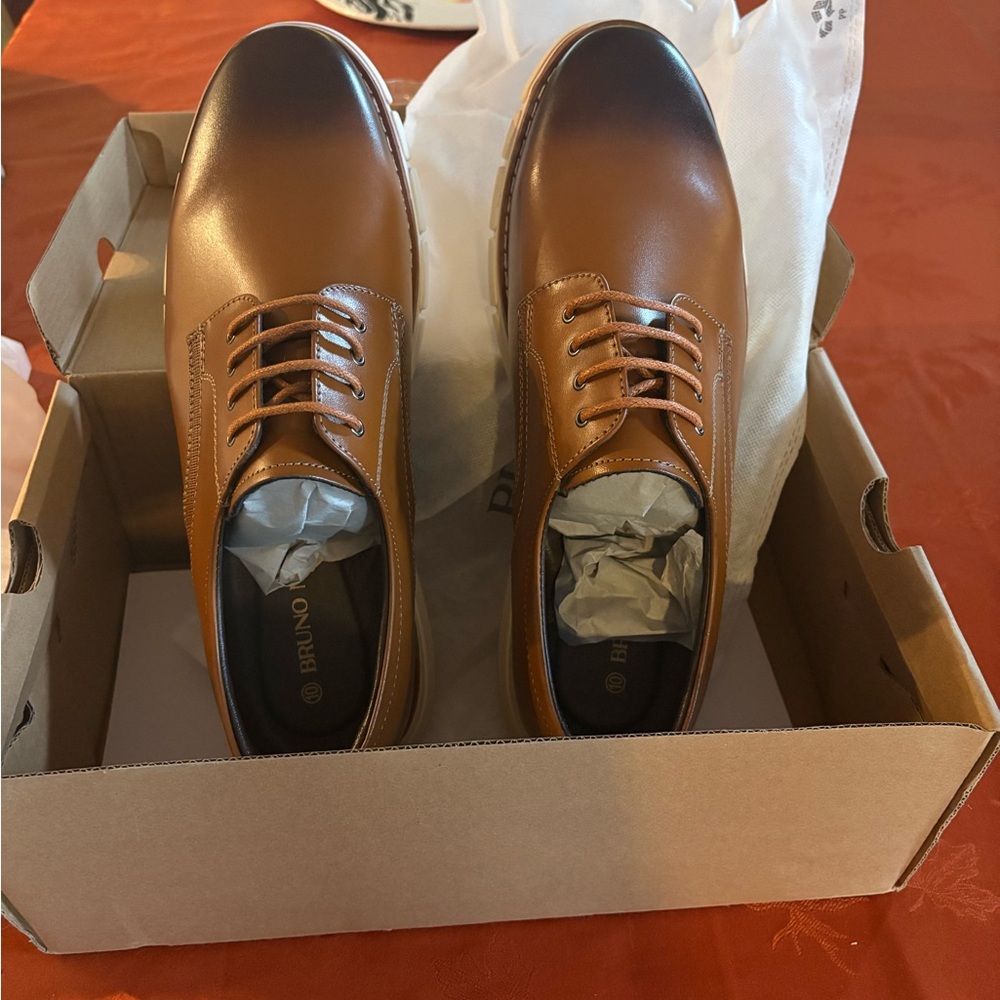 Bruno Men's Classic Tan Leather Oxfords